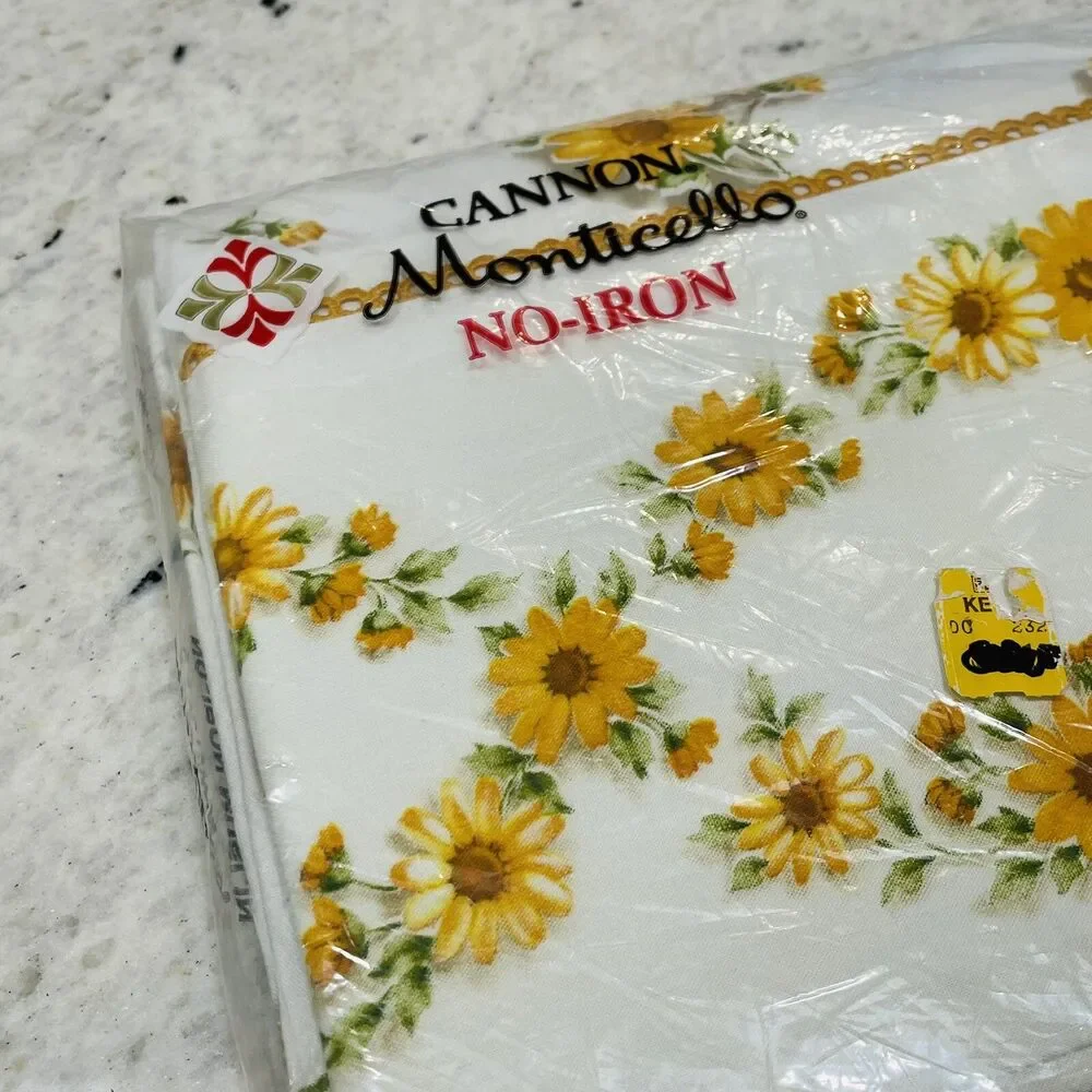 Cannon Monticello yellow daisy lace floral full size flat sheet double New